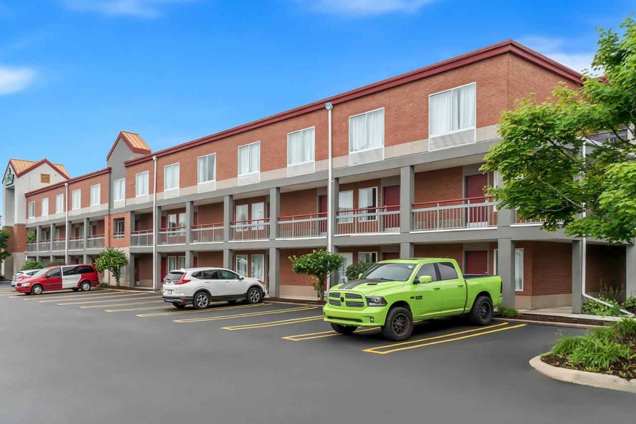 | Baymont by Wyndham Auburn Hills