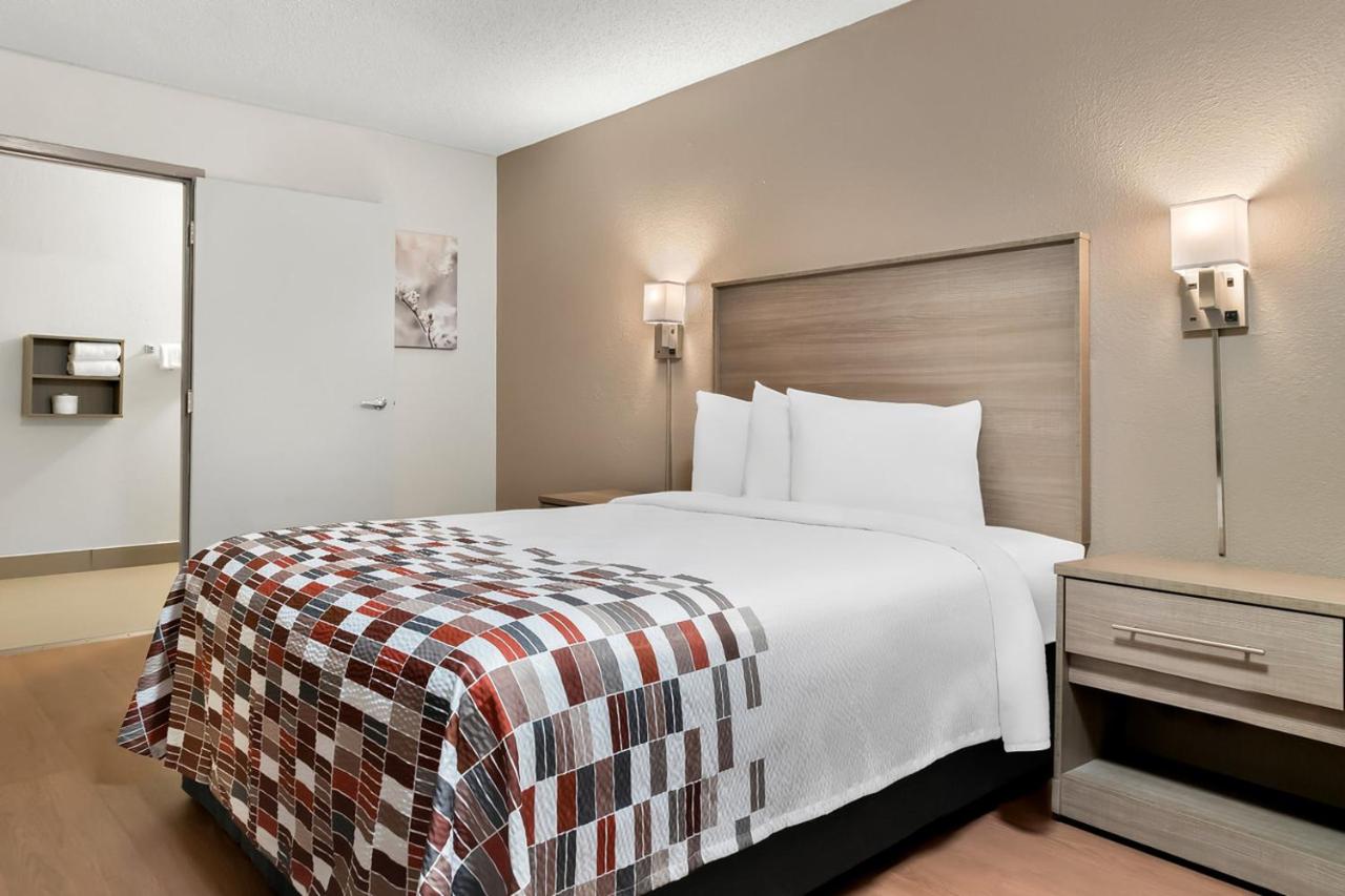 | Baymont by Wyndham Auburn Hills