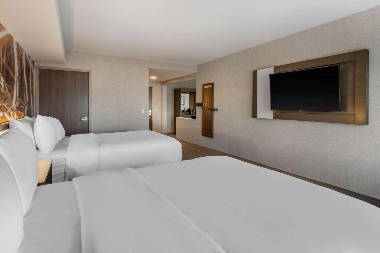 | Cambria Hotel West Orange