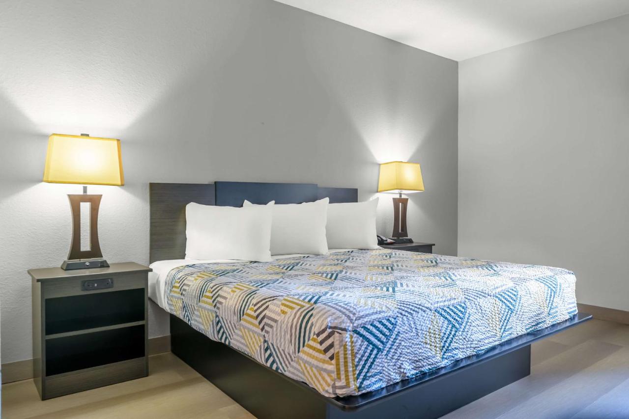 | Motel 6 Dawsonville GA North GA Premium Outlets
