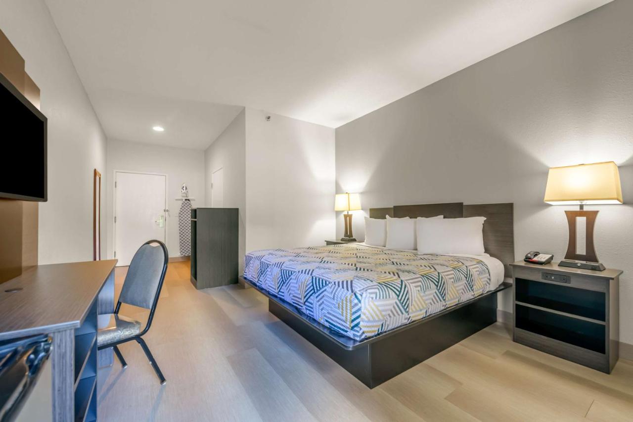 | Motel 6 Dawsonville GA North GA Premium Outlets
