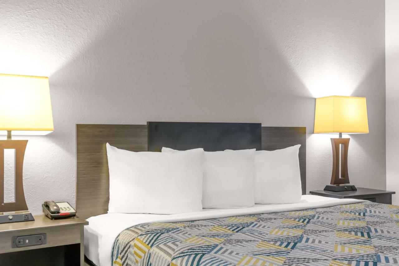 | Motel 6 Dawsonville GA North GA Premium Outlets