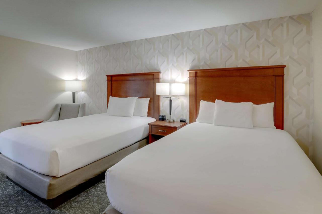Deluxe Queen Room with Two Queen Beds at Drury Inn & Suites Charlotte University Place