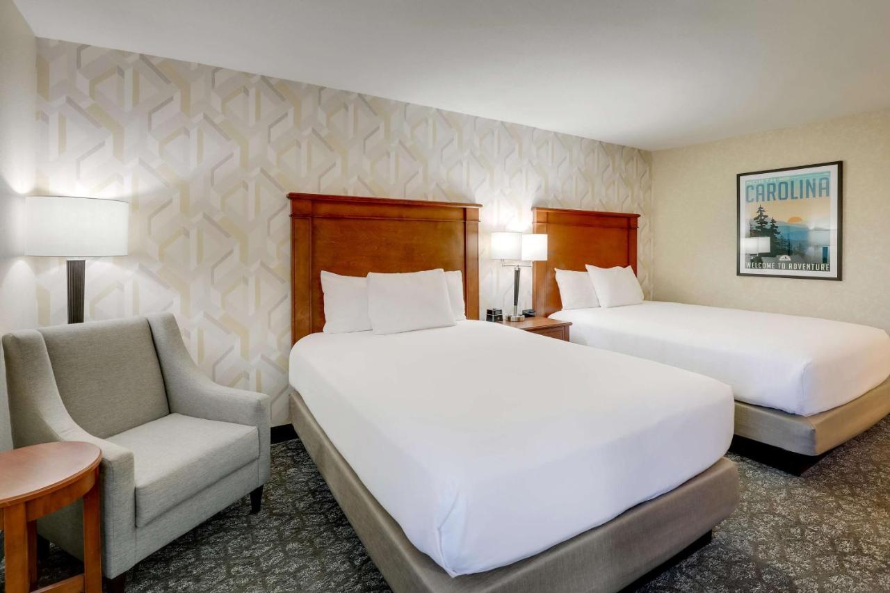 Deluxe Queen Room with Two Queen Beds at Drury Inn & Suites Charlotte University Place