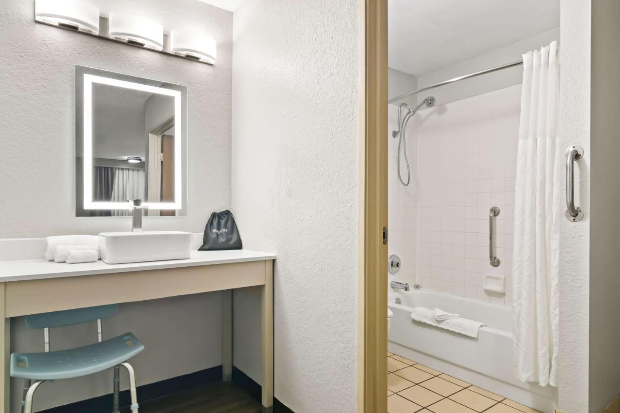 | Best Western The Oasis at Joplin