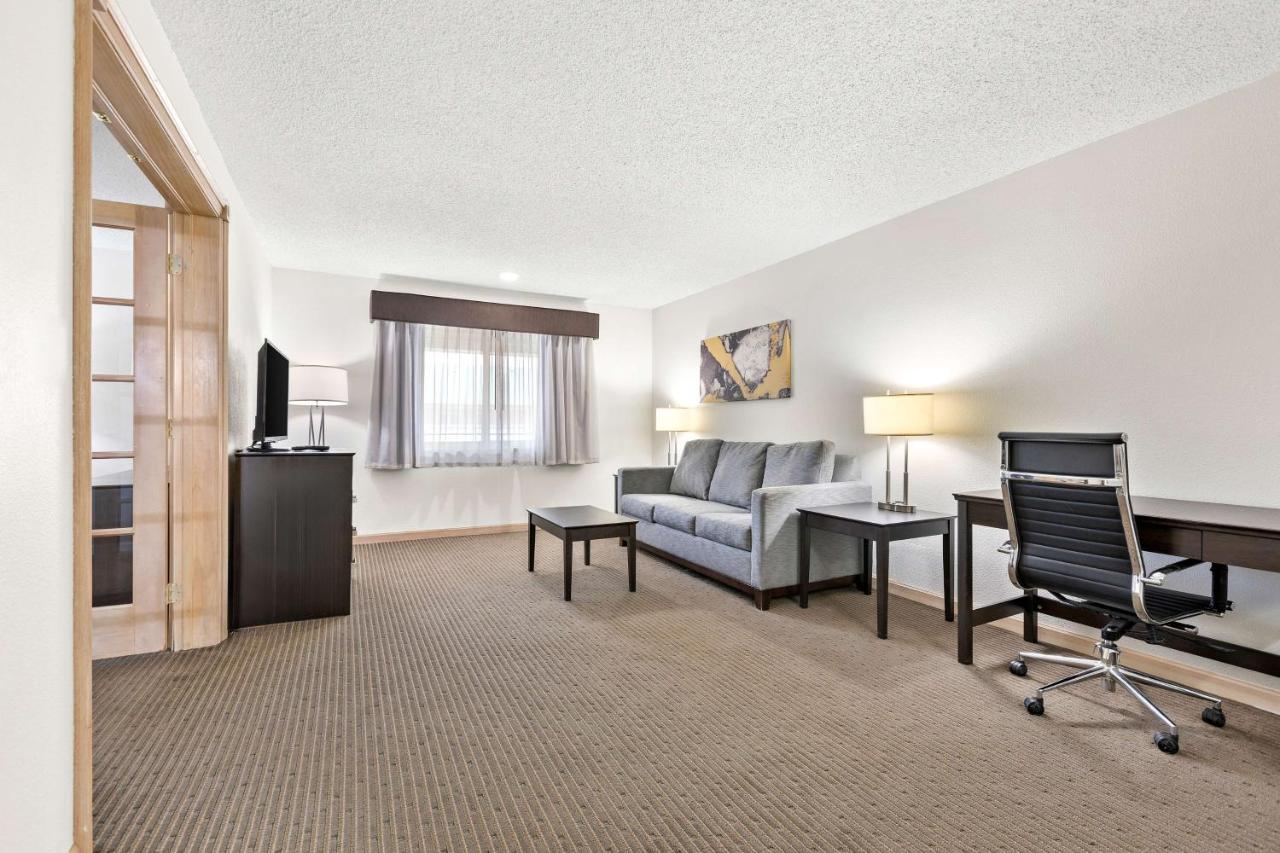 One-Bedroom King Suite with Sofa Bed at Best Western Downtown Casper Hotel