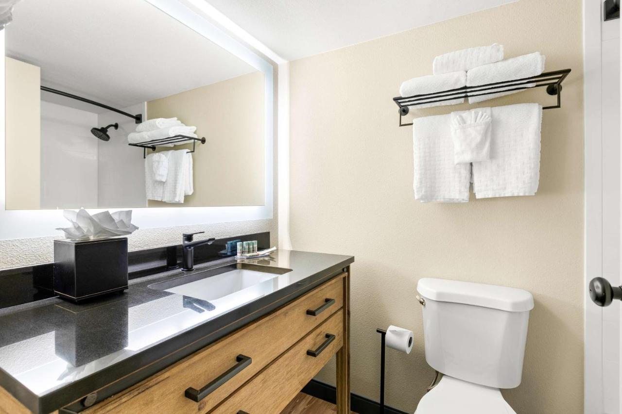 One-Bedroom King Suite at Best Western Downtown Casper Hotel