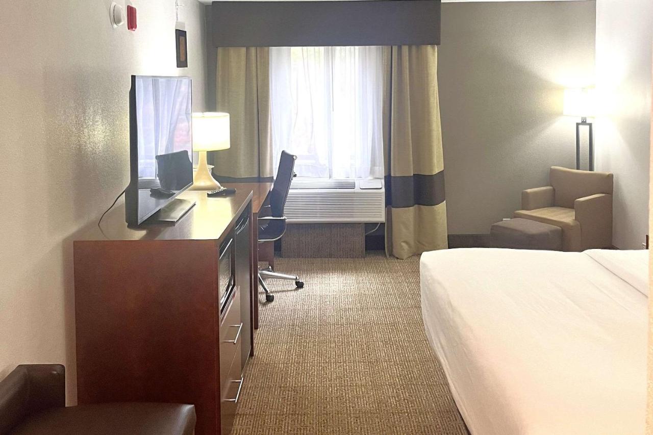 King Room - Non-Smoking at Comfort Inn & Suites Jackson