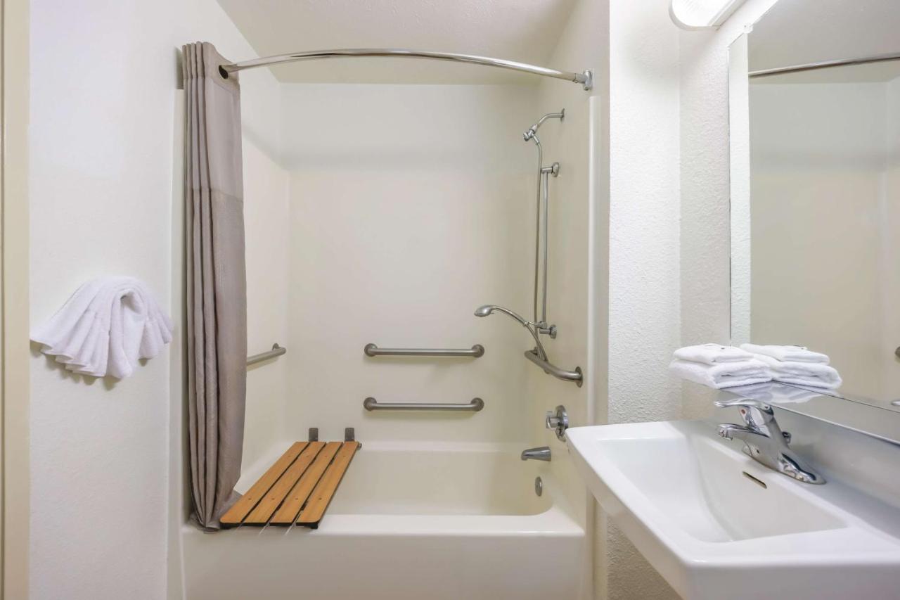 | Motel 6-Seattle, WA - Sea-Tac Airport South