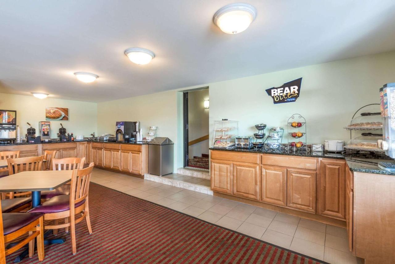 | Days Inn by Wyndham Middletown/Newport Area