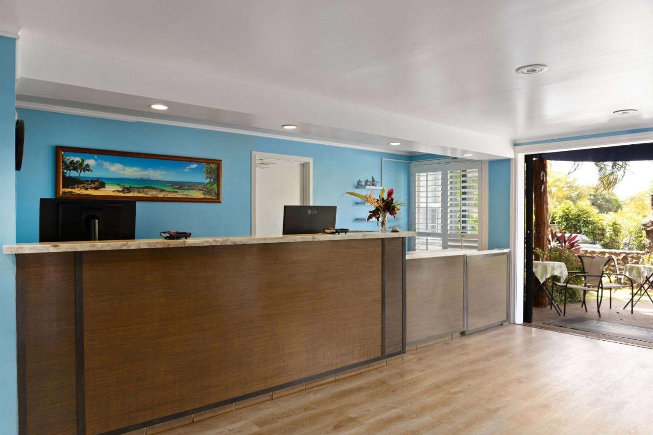 | Days Inn by Wyndham Maui Oceanfront