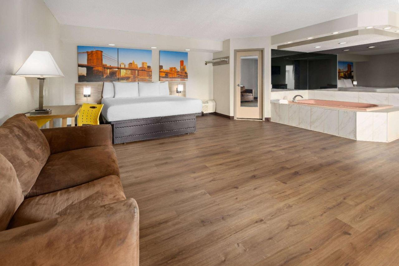 Superior King Suite with Sofa Bed - Smoking at Days Inn & Suites by Wyndham Albany