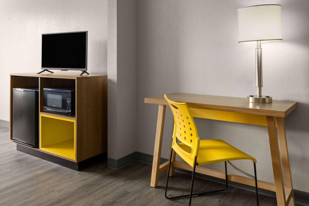 Deluxe King Suite with Sofa Bed - Non-Smoking at Days Inn & Suites by Wyndham Albany
