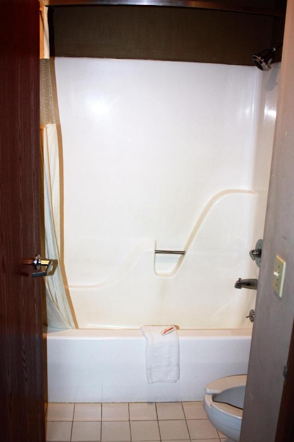 Double Room with Two Double Beds - Non-Smoking at Baymont by Wyndham Jonesboro
