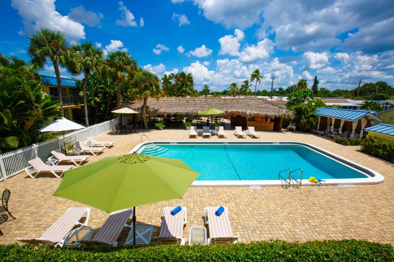 | Naples Garden Inn