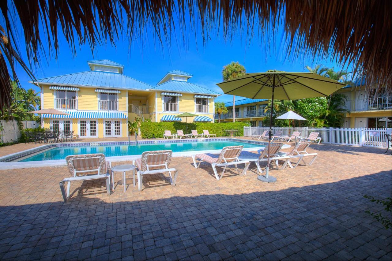 | Naples Garden Inn