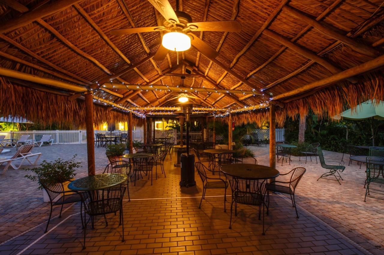 | Naples Garden Inn