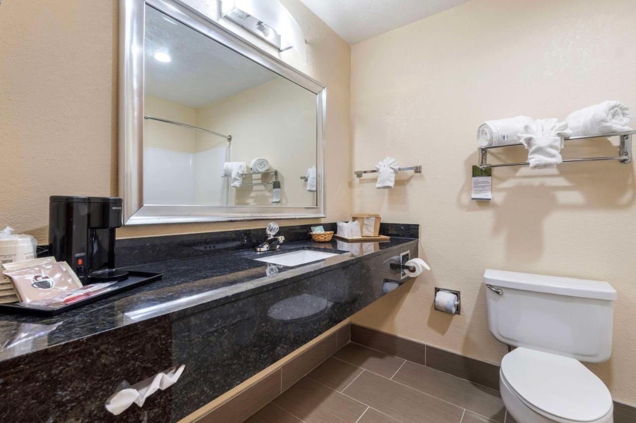 King Room - Non-Smoking at Best Western Campbellsville Inn