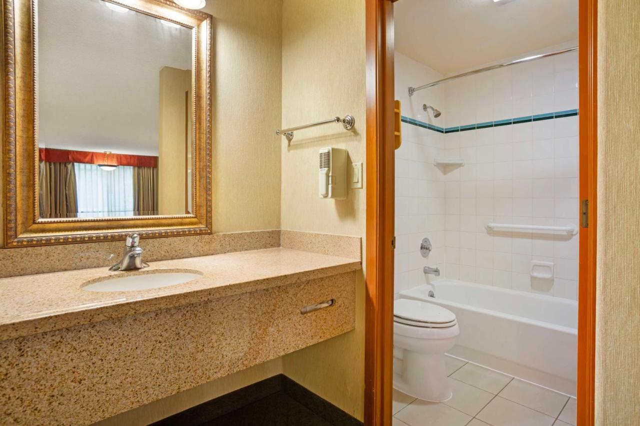Best Western Shadow Inn