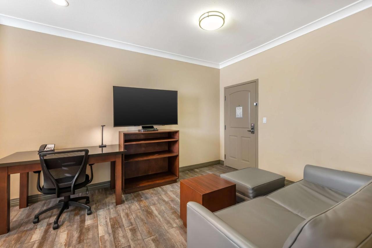 | Best Western Plus Avita Suites