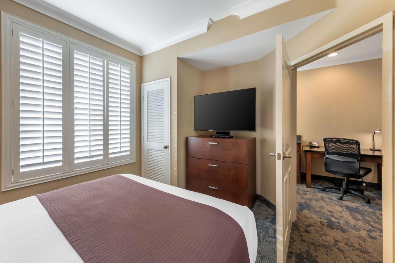 | Best Western Plus Avita Suites
