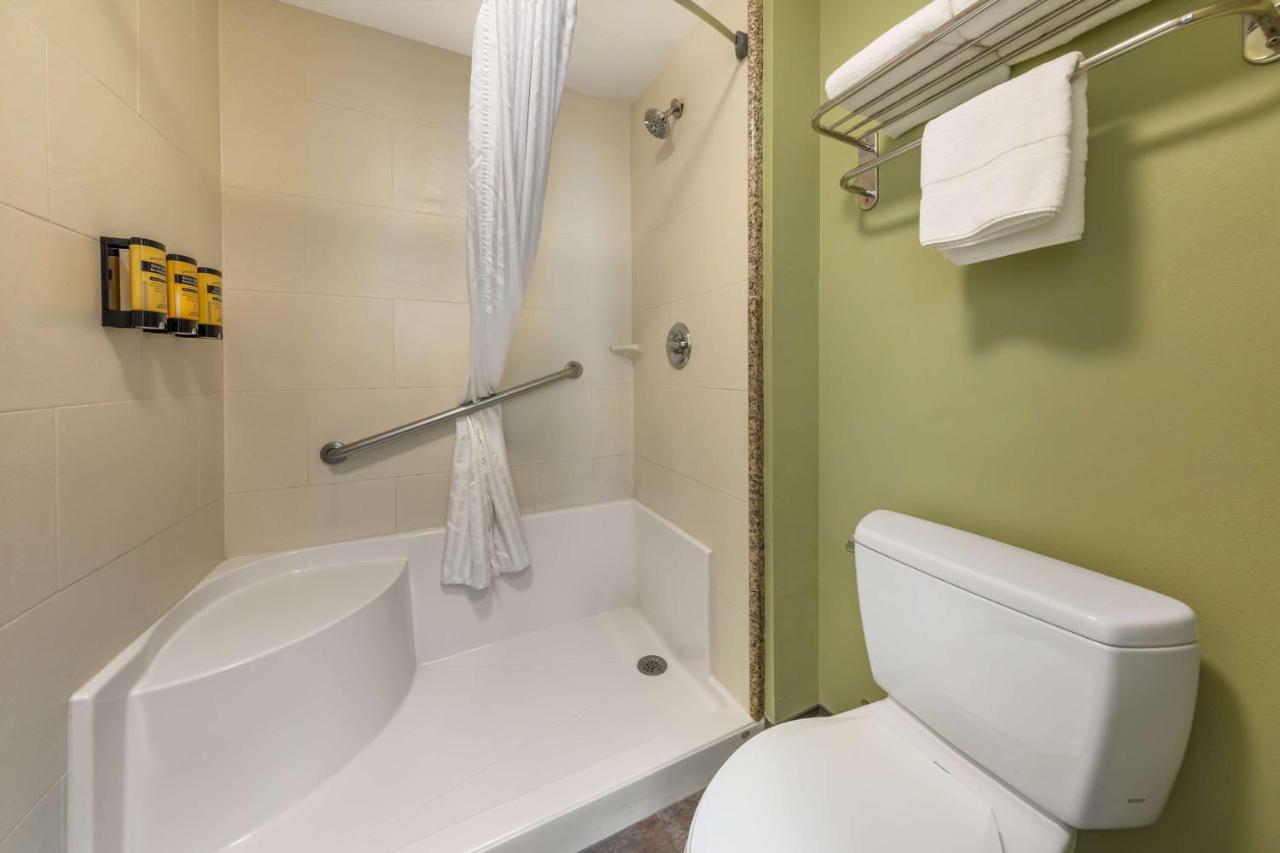 Queen Suite with Sofa Bed at Best Western Plus Avita Suites