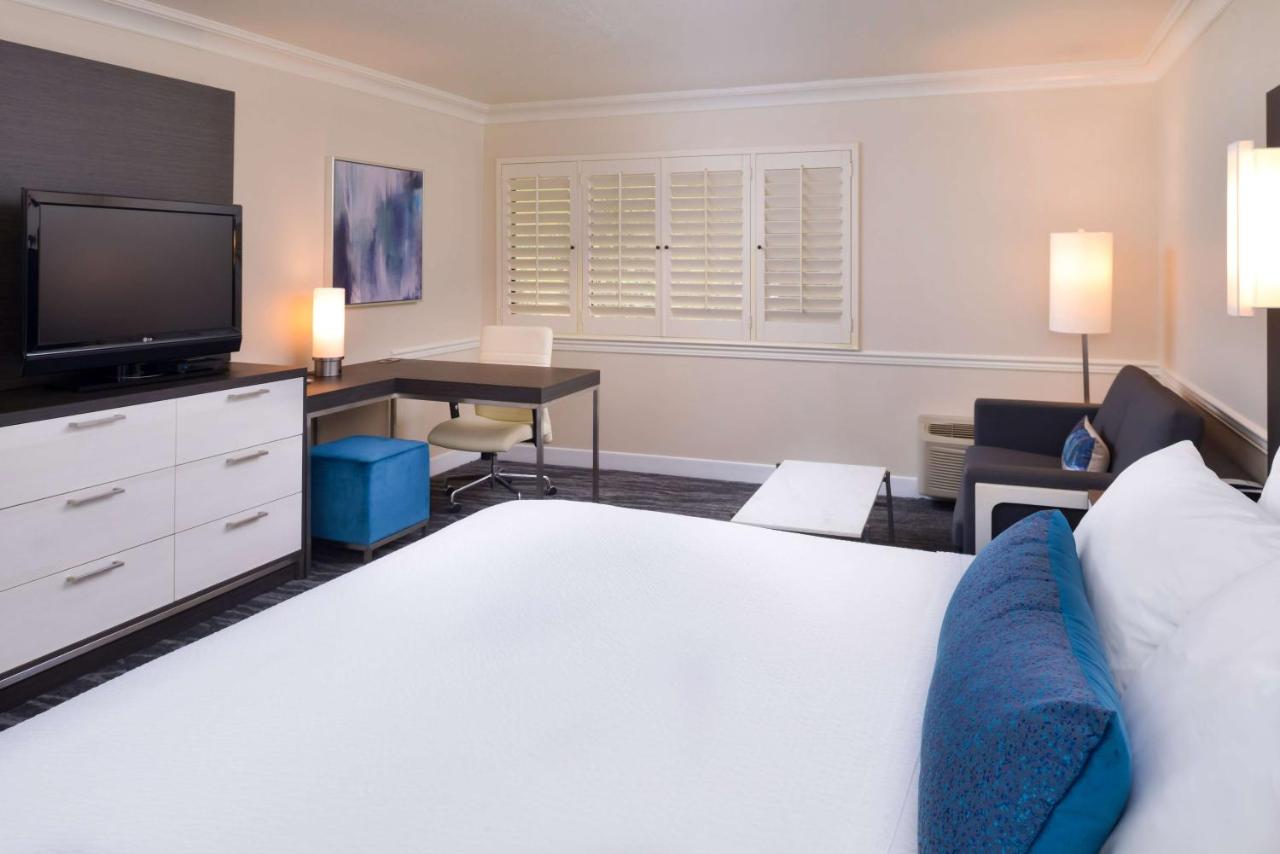 Executive King Room - Non Smoking  at Best Western Plus Novato Oaks Inn