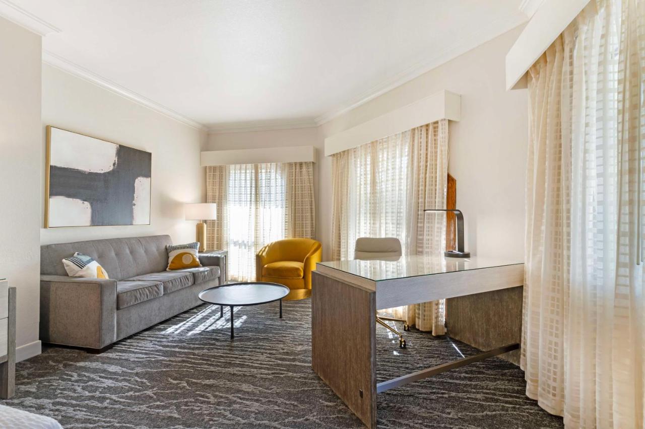 | Best Western Plus Novato Oaks Inn