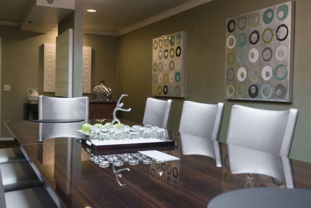 | Best Western Plus Novato Oaks Inn