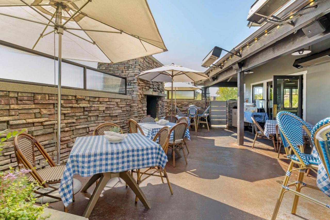 | Best Western Plus Novato Oaks Inn