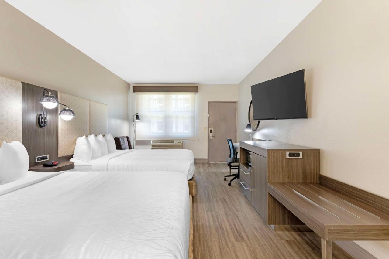 Queen Room with Two Queen Beds - Non-Smoking at Best Western Marina State Beach