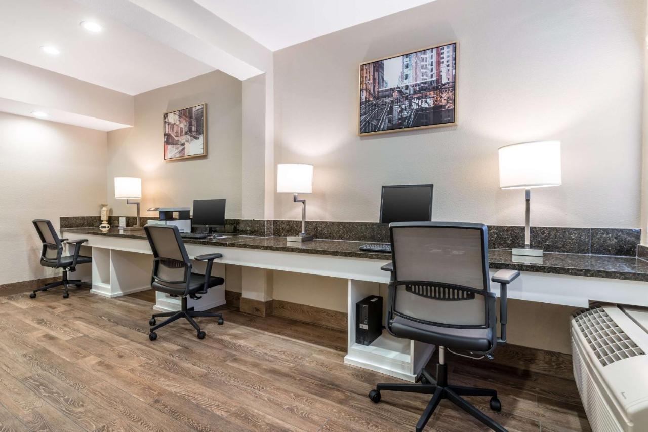 | Best Western John Muir Inn