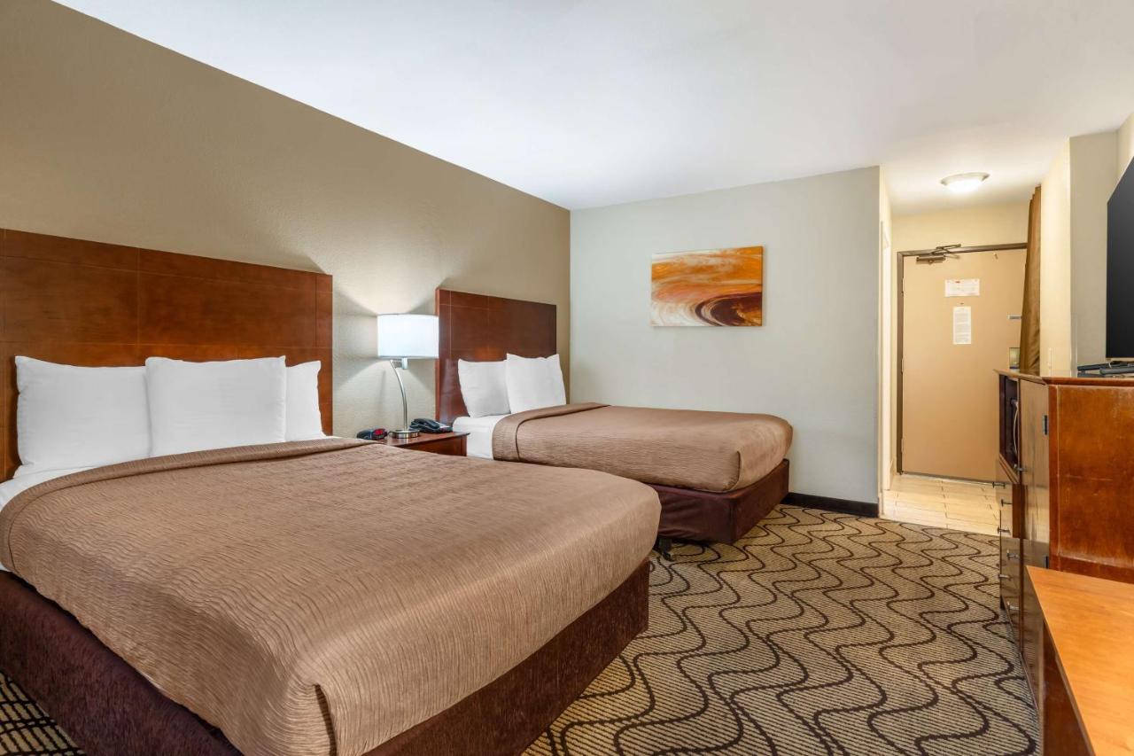 | Best Western John Muir Inn