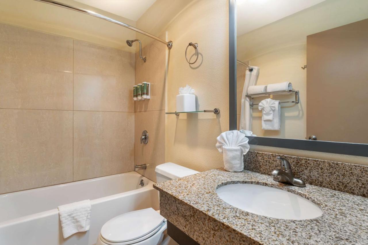 | Best Western John Muir Inn
