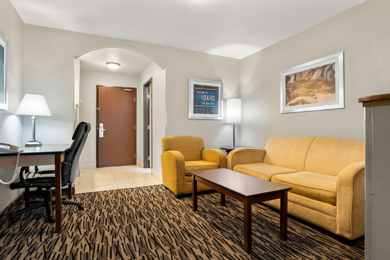 | Best Western Sawtooth Inn & Suites