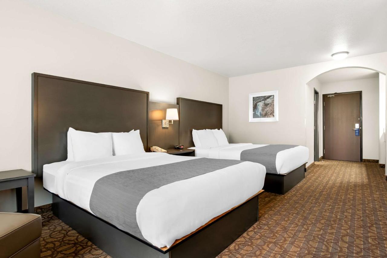 | Best Western Sawtooth Inn & Suites