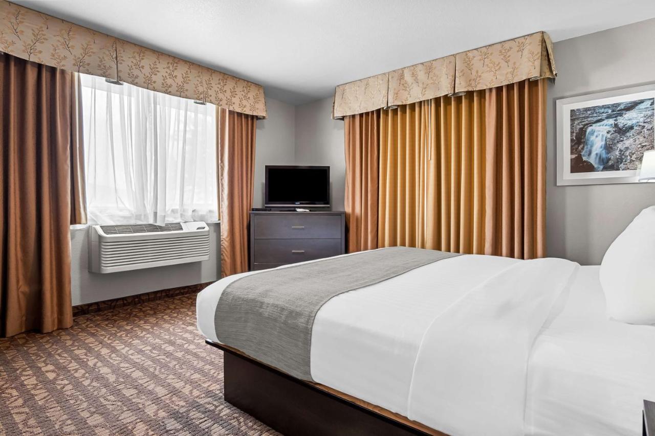 | Best Western Sawtooth Inn & Suites