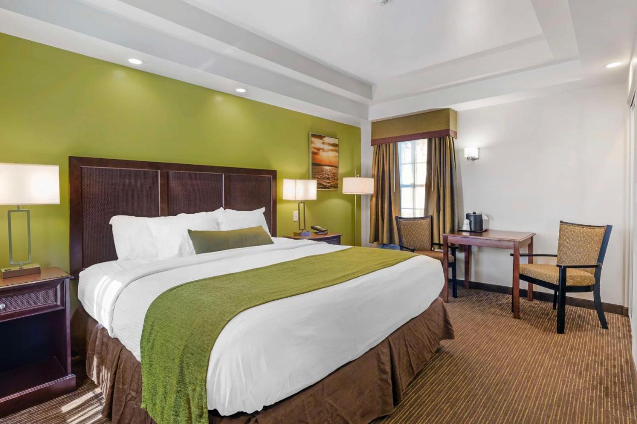 | Best Western Plus Cold Spring
