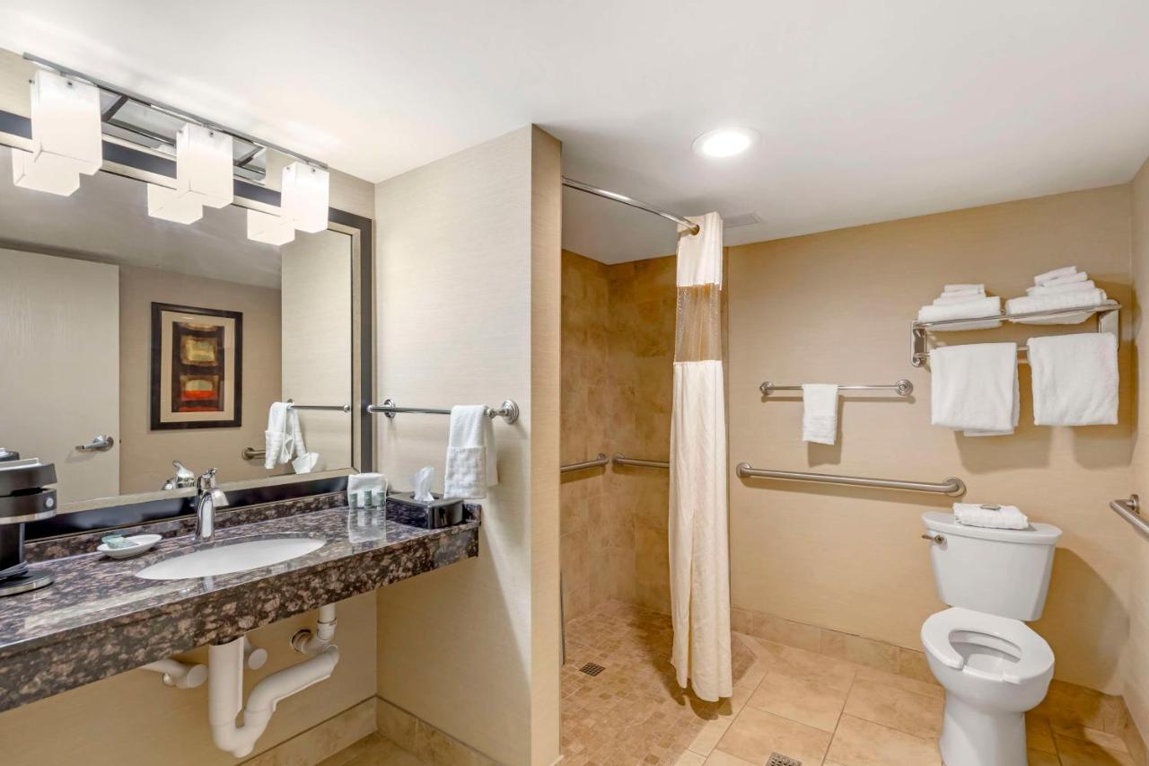 | Best Western Cotton Tree Inn