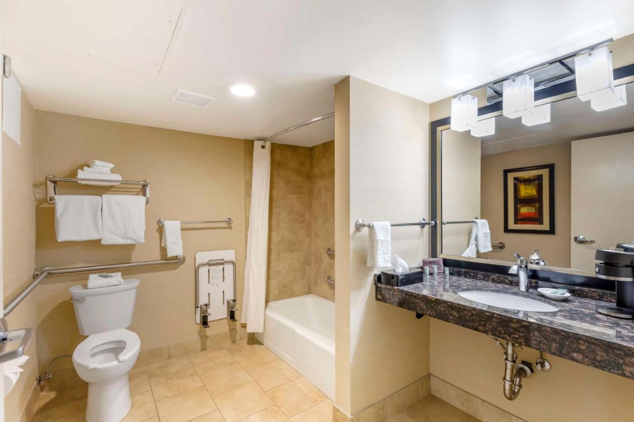 | Best Western Cotton Tree Inn