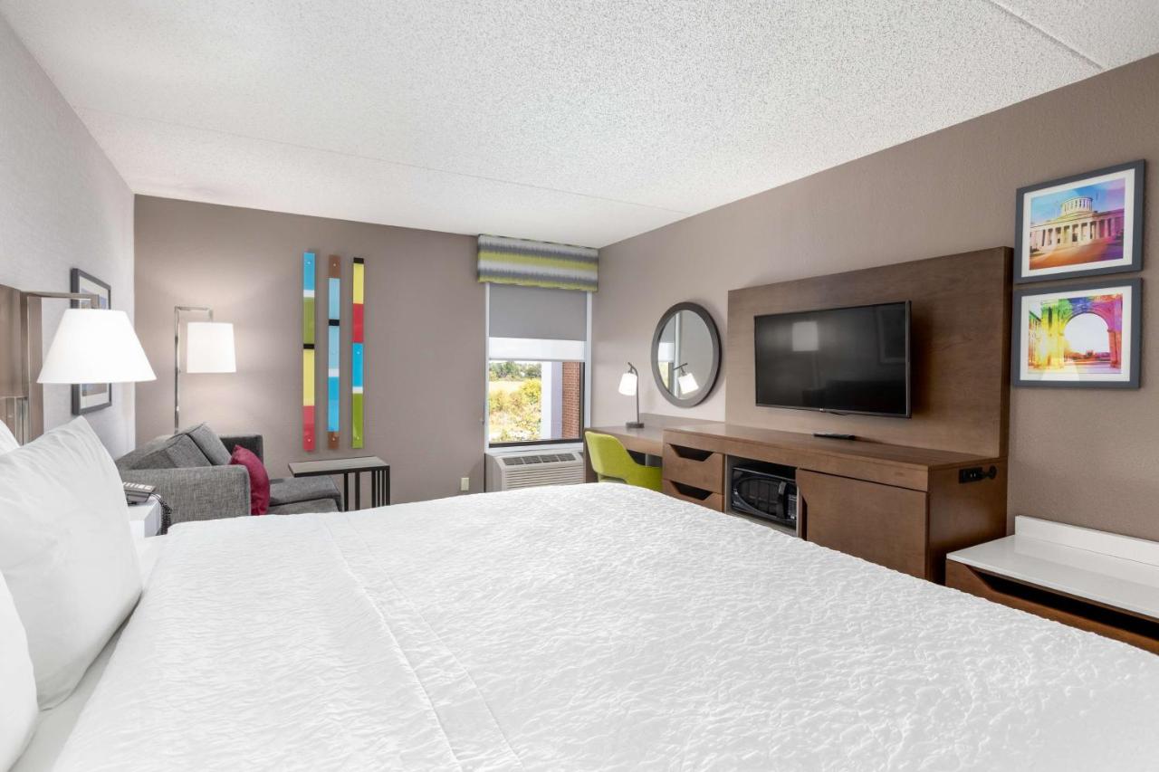 King Room with Sofa Bed - Non-Smoking at Hampton Inn Columbus/Dublin