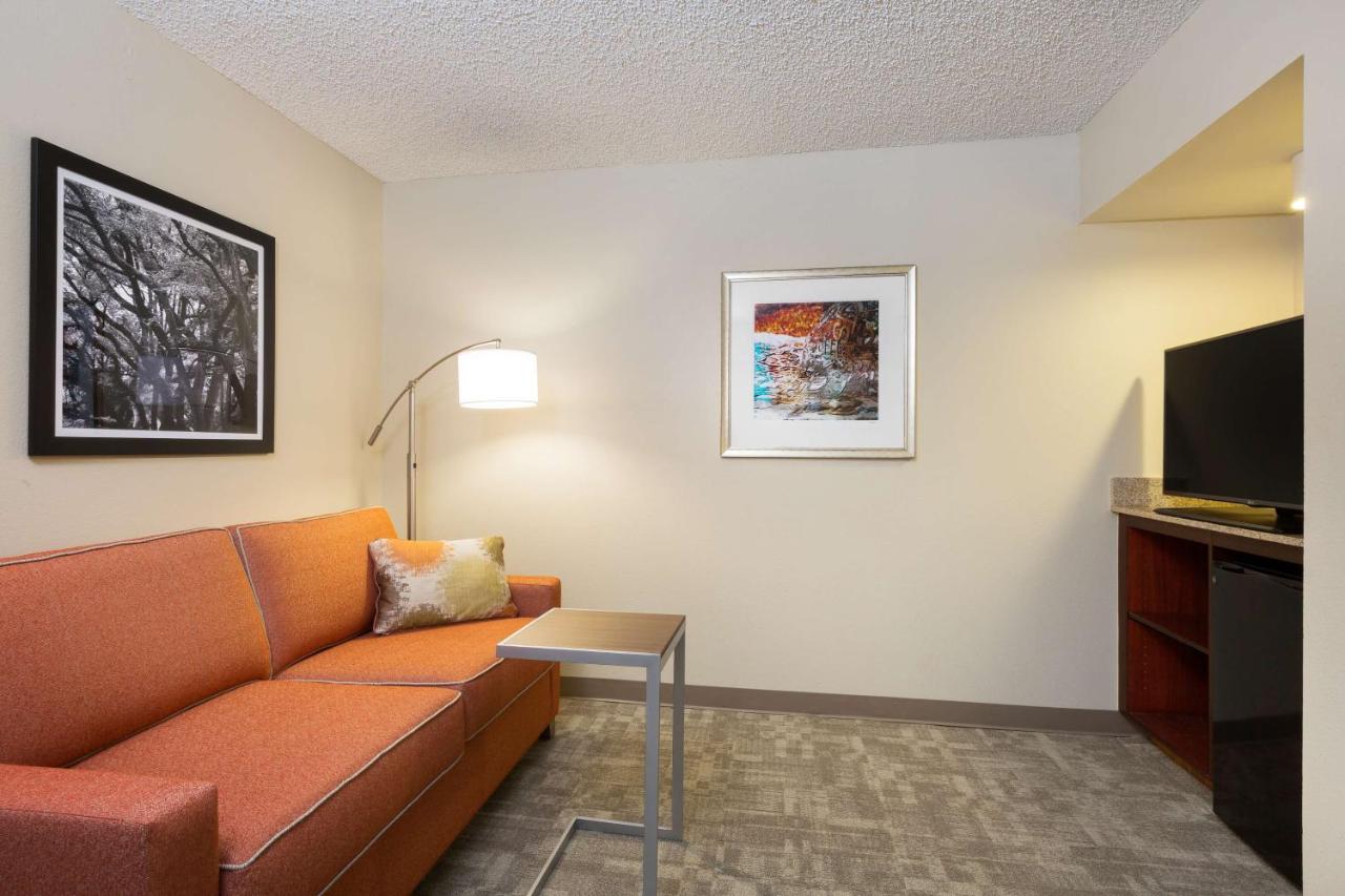 King Room with Parlor - Non-Smoking at Hampton Inn Houston-Near The Galleria