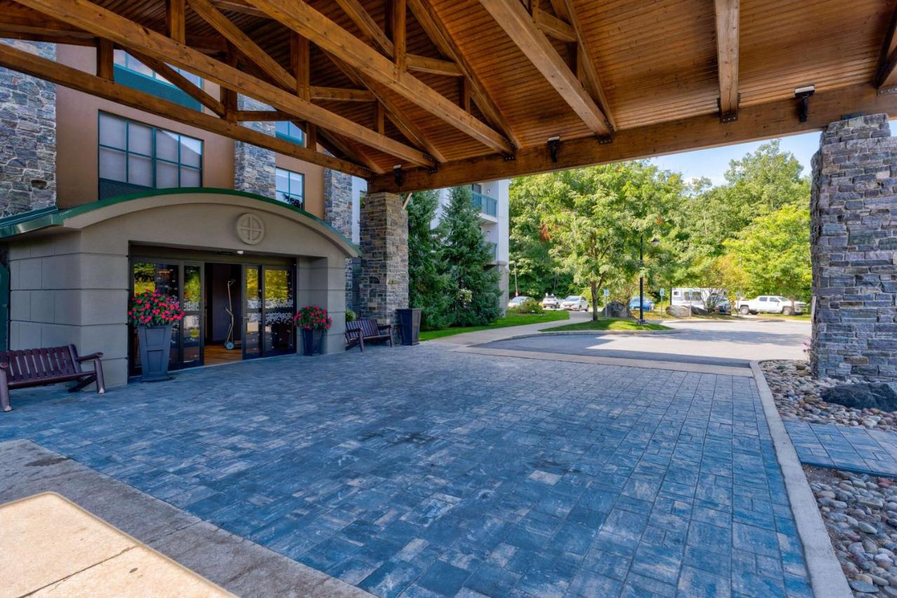 | Hampton Inn & Suites Lake George