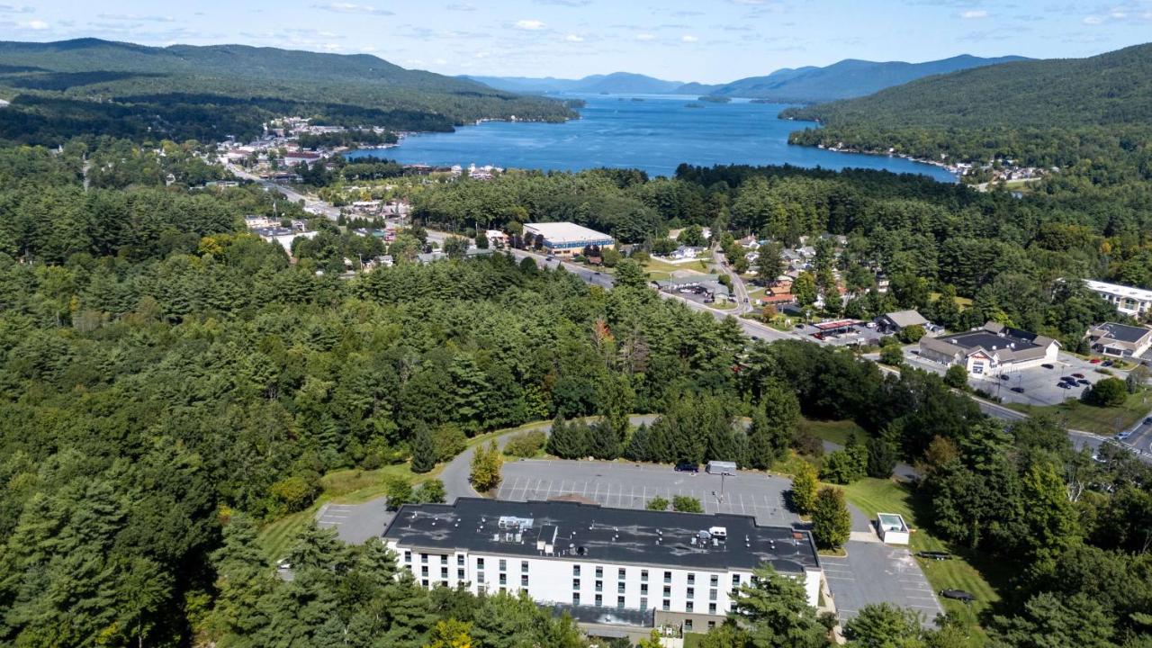 | Hampton Inn & Suites Lake George