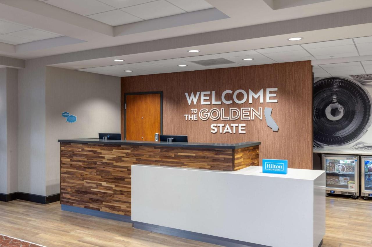 | Hampton Inn & Suites Yuba City