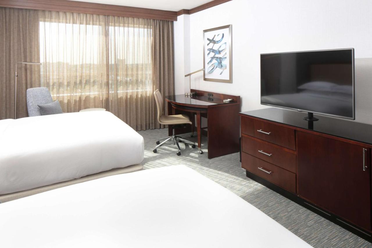 Double Room - Disability Access with Roll-in Shower at Hilton Minneapolis/Bloomington