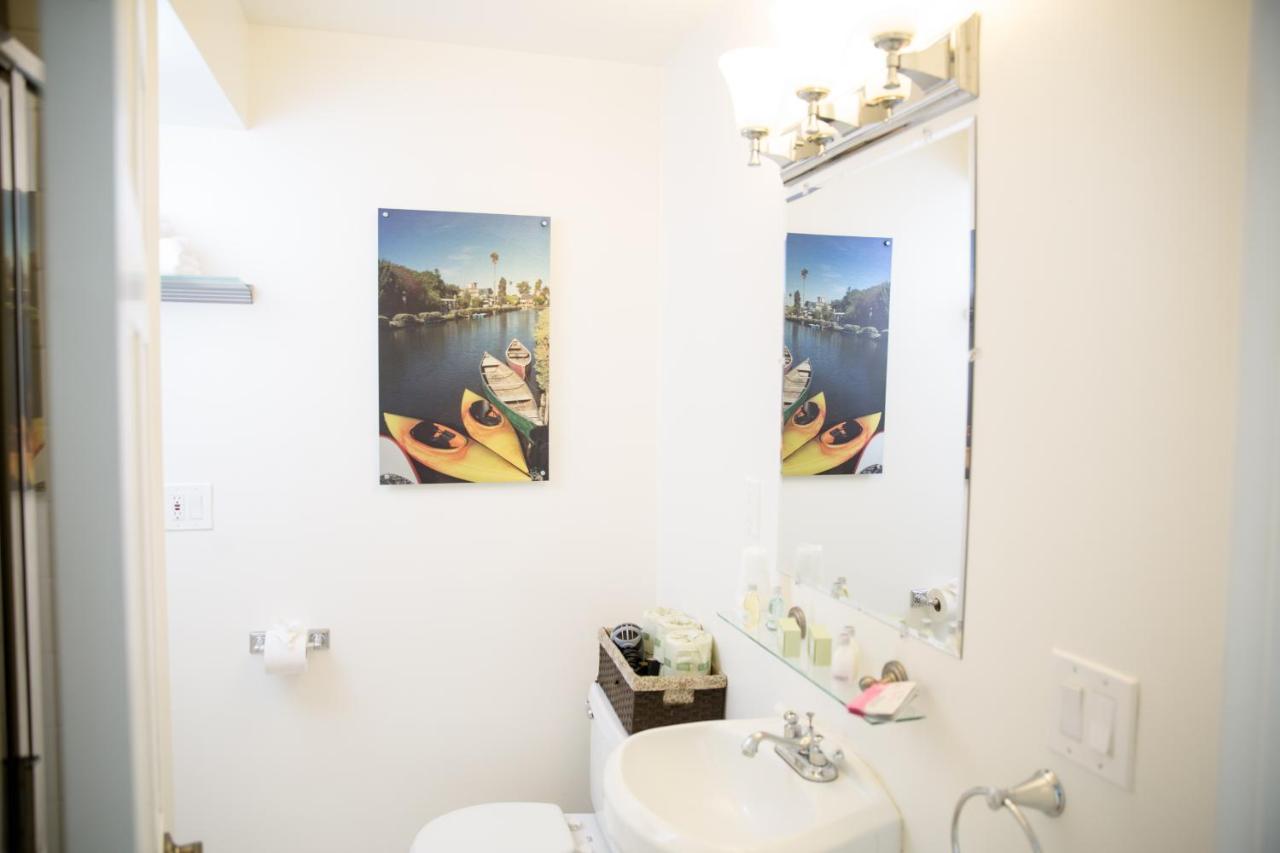 | Venice on the Beach Hotel