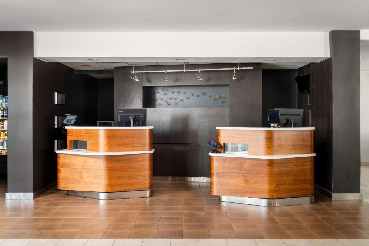  | Courtyard Melbourne West