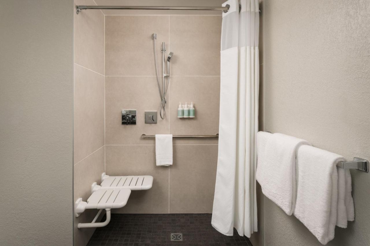  | Courtyard Melbourne West