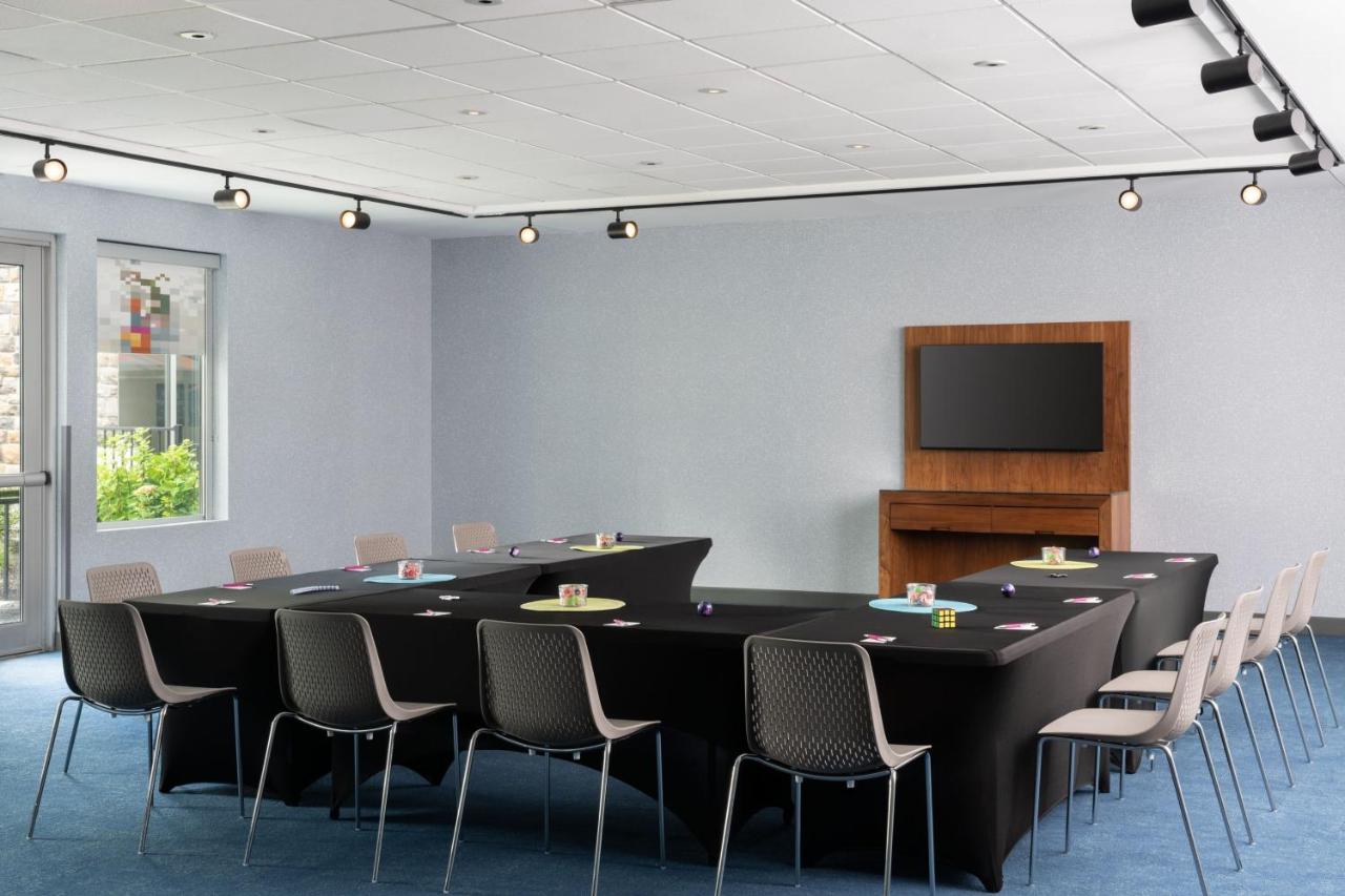 | Aloft Beachwood